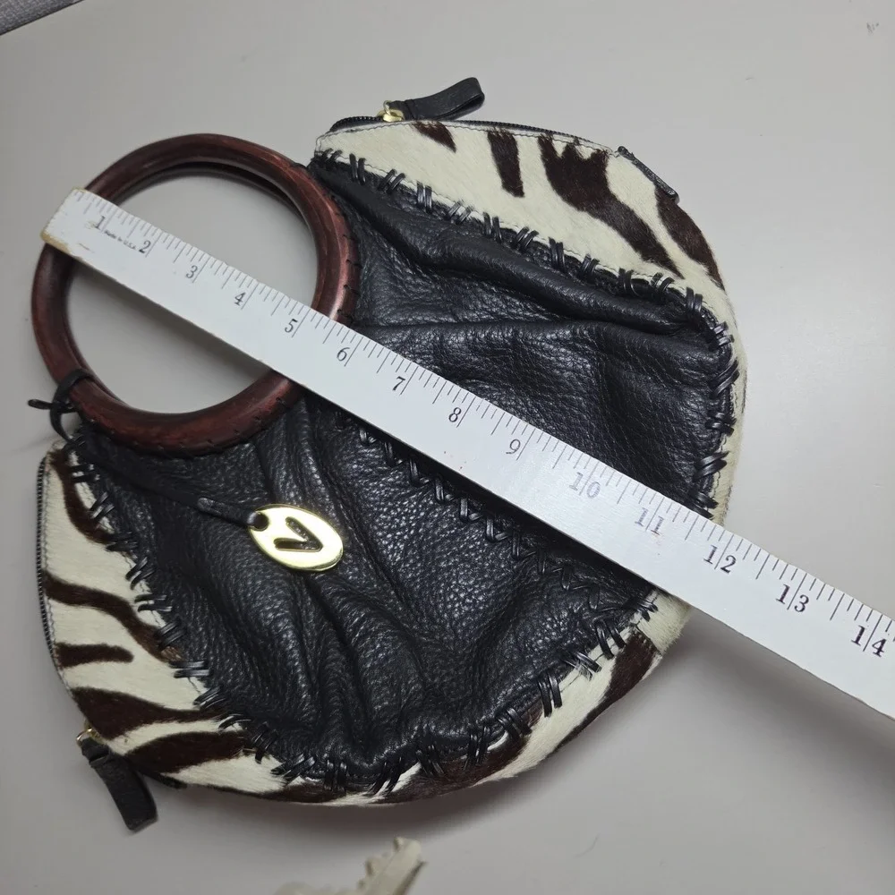 Vtg Vanessa Zebra Print calfhair & pebbled leather Hobo Handbag Wood Handle